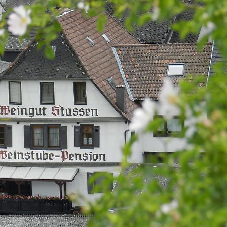 Weingut Stassen Hotel Oberheimbach Ngoại thất bức ảnh