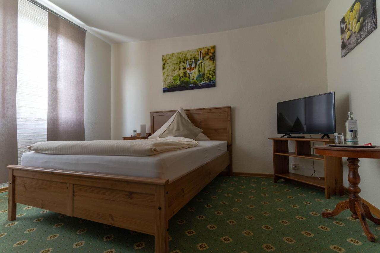 Weingut Stassen Hotel Oberheimbach Ngoại thất bức ảnh