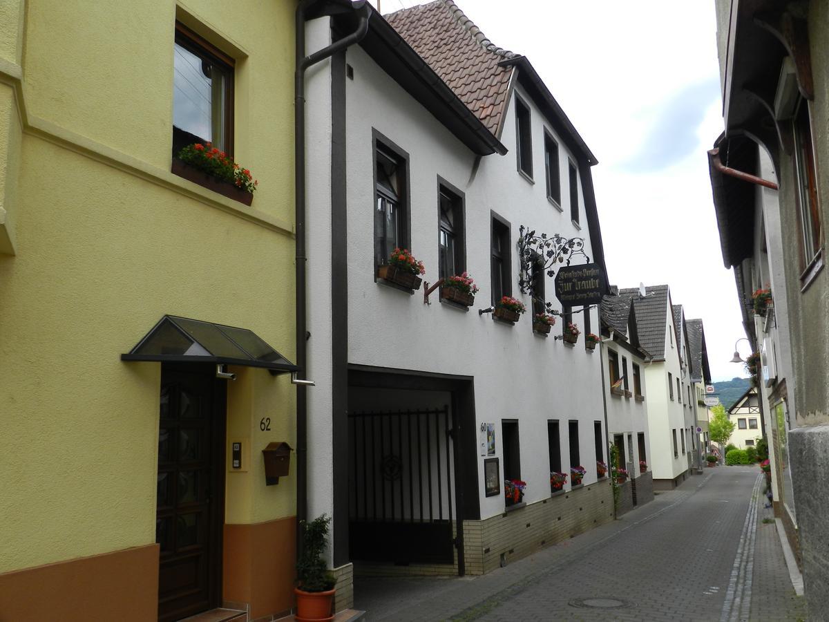 Weingut Stassen Hotel Oberheimbach Ngoại thất bức ảnh